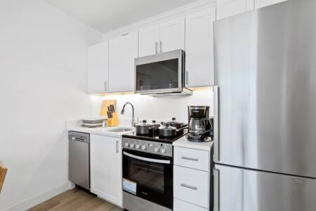 2Br 3Ba Ocean Front Condo On The Boardwalk Cozysuites Atlantic City Exterior foto